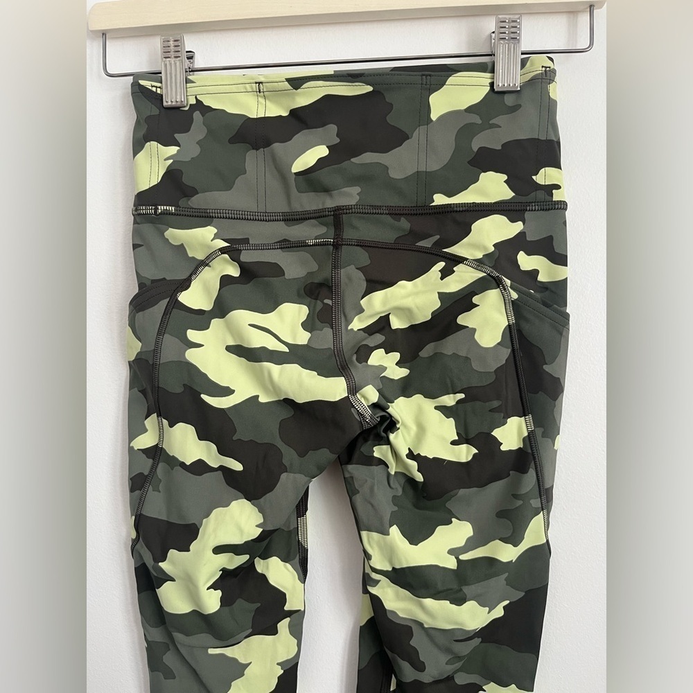 Lululemon Fast and Free Tight 25" Nulux - Heritage 365 Camo Crispin Green - US 4 - Picture 4 of 7
